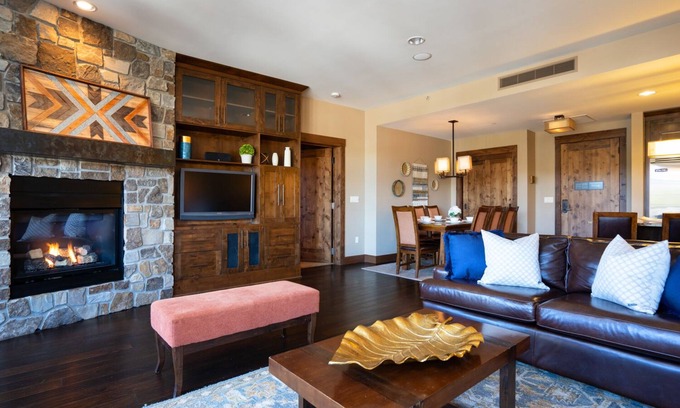 Truckee Condo | Luxury Village at Northstar Residence w/Ski Valet - Northstar Lodge 304