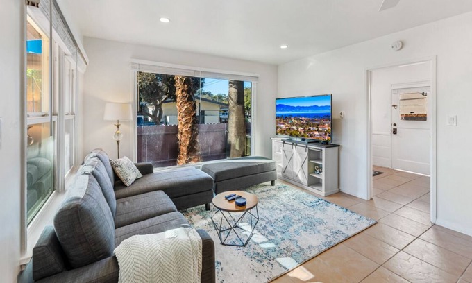 Lower State House | NEW! West Beach Bungalow