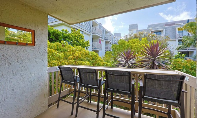 Townsite Condo | Oceanside Beach Condos