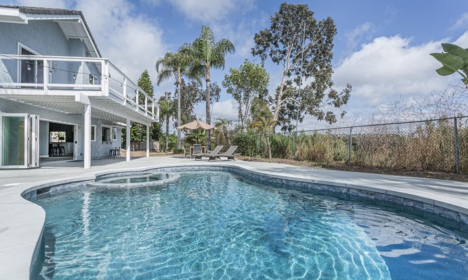 Aviara House | OPEN 10-14 to 17! Pool, Spa, Pets Ok, Remodeled Beachy Lagoon Getaway!