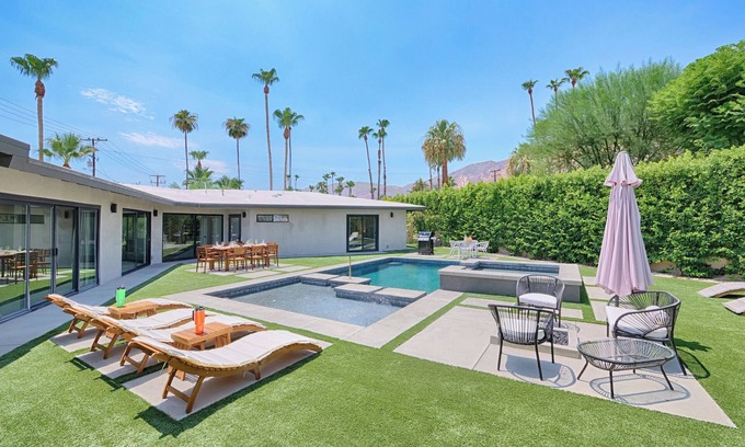 Tahquitz River Estates House | Palm Springs Modern Masterpiece