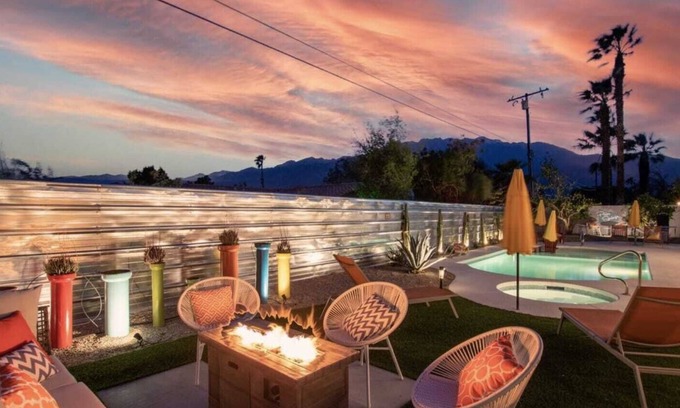 Desert Park Estates House | Pop Art Oasis in Palm Springs