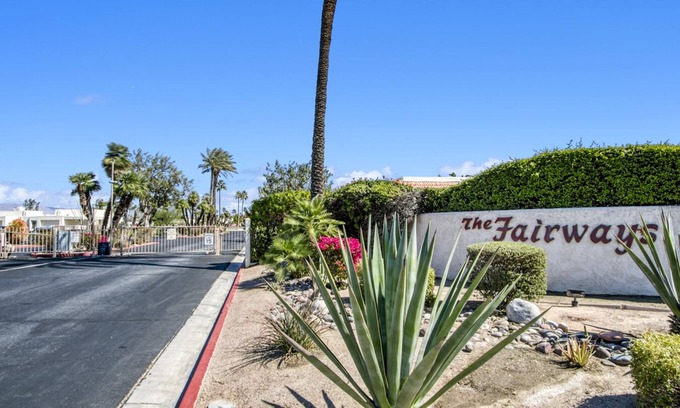 Palm Springs Condo | Private condo in South PS + Tennis Courts, Near Golf Course, Grocery & Restauran