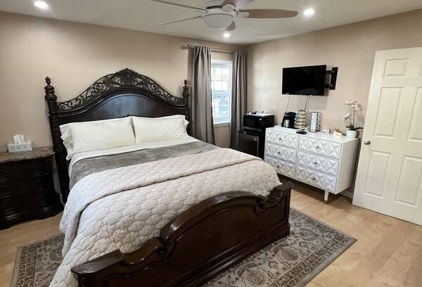 Westmont Resort | Private room ∙ 2 guests