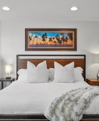 Crown Point House | Sail Bay Luxury Retreat With Private Spa and Rooftop Bay View
