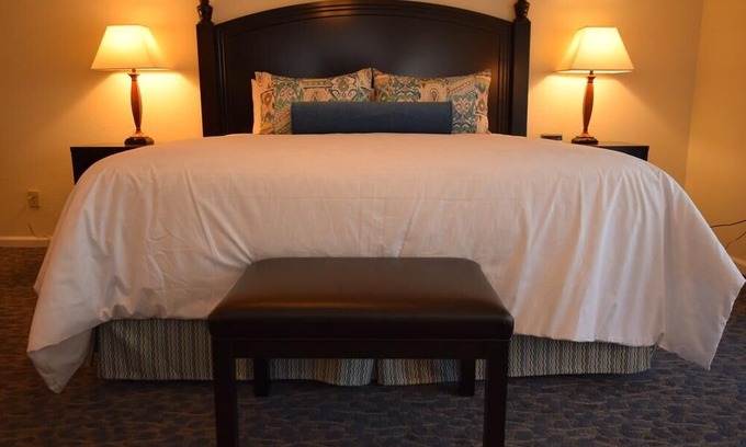 San Diego Country Estates Resort | Sapphire Resorts Country Estates, San Diego. 1 Bedroom, full kitchen! Book now!