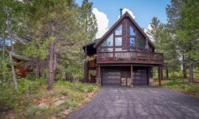 Truckee House | Tahoe Truckee Basecamp