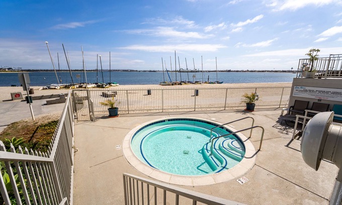 Crown Point Condo | The Boho Beachfront Pet-Friendly Palace w/AC 2.0