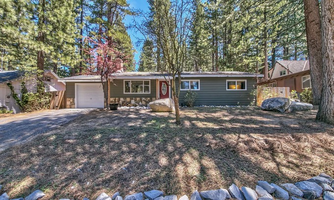 Montgomery Estates House | The Peace of Heaven Home Has Been Lovingly Set Up As A Peaceful Tahoe Retreat