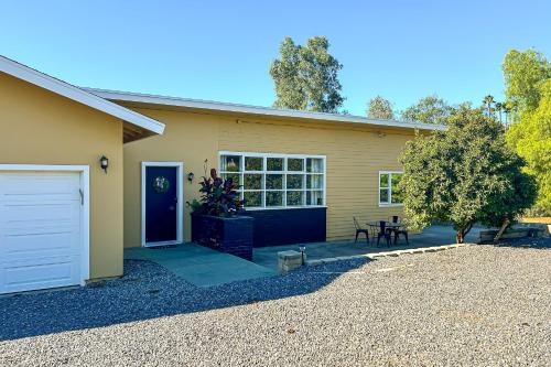 Fallbrook House | Tierra De La Maracuyá