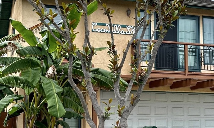 Eastside House | Walk To E. Beach 2 Bed,1 Ba @ CocoVillaSb Rentals 30/Ngt Minimum