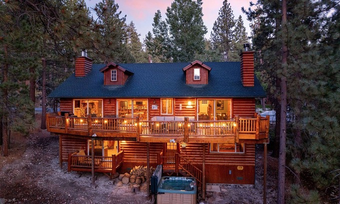 Boulder Bay House | Waterview Lodge. New Addition. Spa. Lake views.