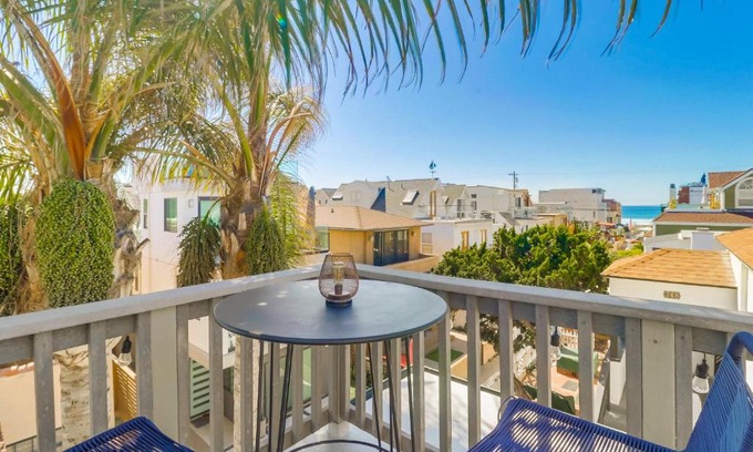 Mission Beach House | Yarmouth Manor