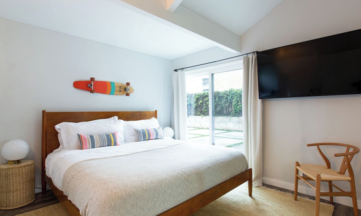 Beach Barber Tract Condo | Hamilton I by Avantstay Beach House! Rooftop Deck Newly Renovated Bungalow