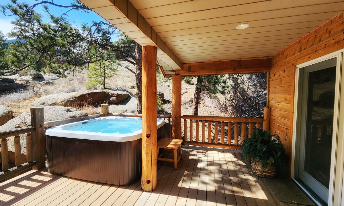 Estes Park Hotel | Pine Haven Resort