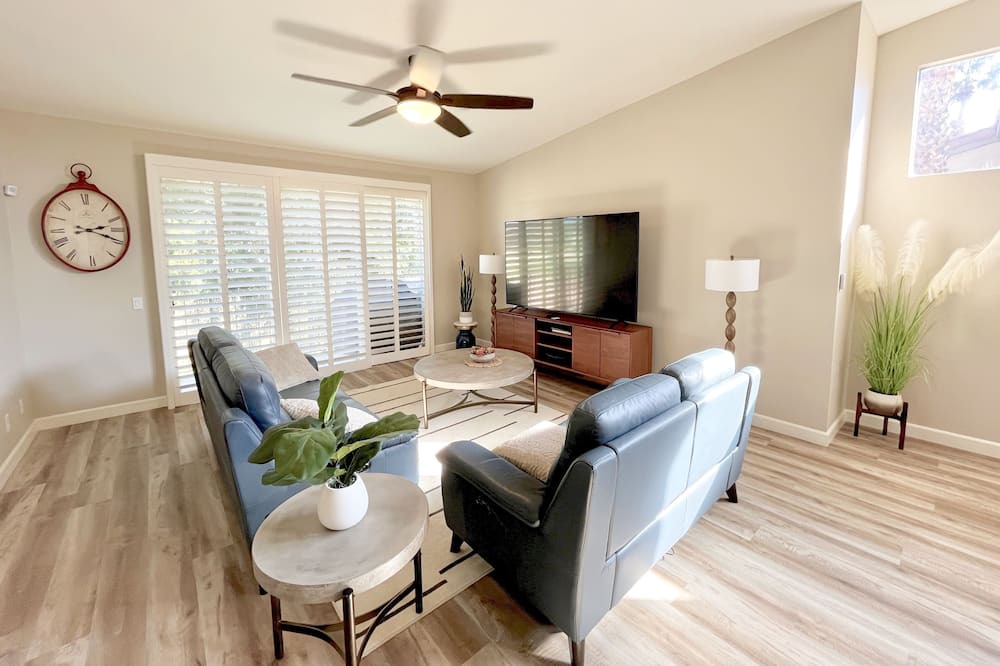 La Quinta House | 3 bed 2 bath in La Quinta PGA West!
