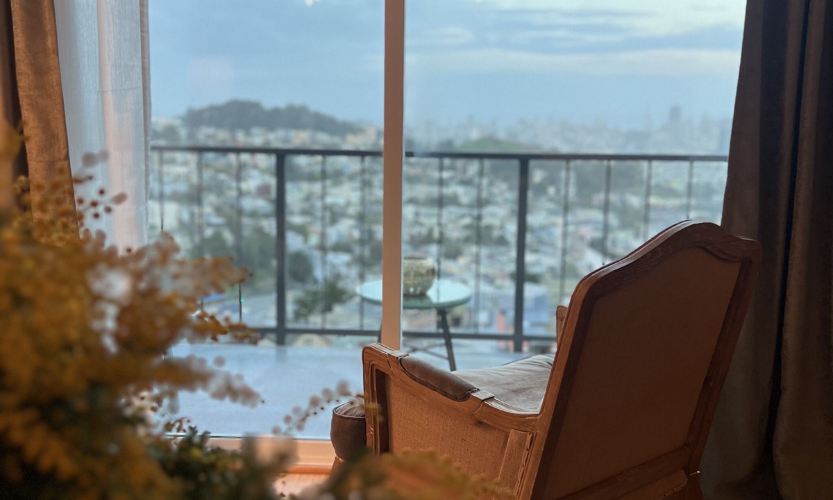 Upper Market House | Private Loft with Breathtaking Views | Central SF Retreat