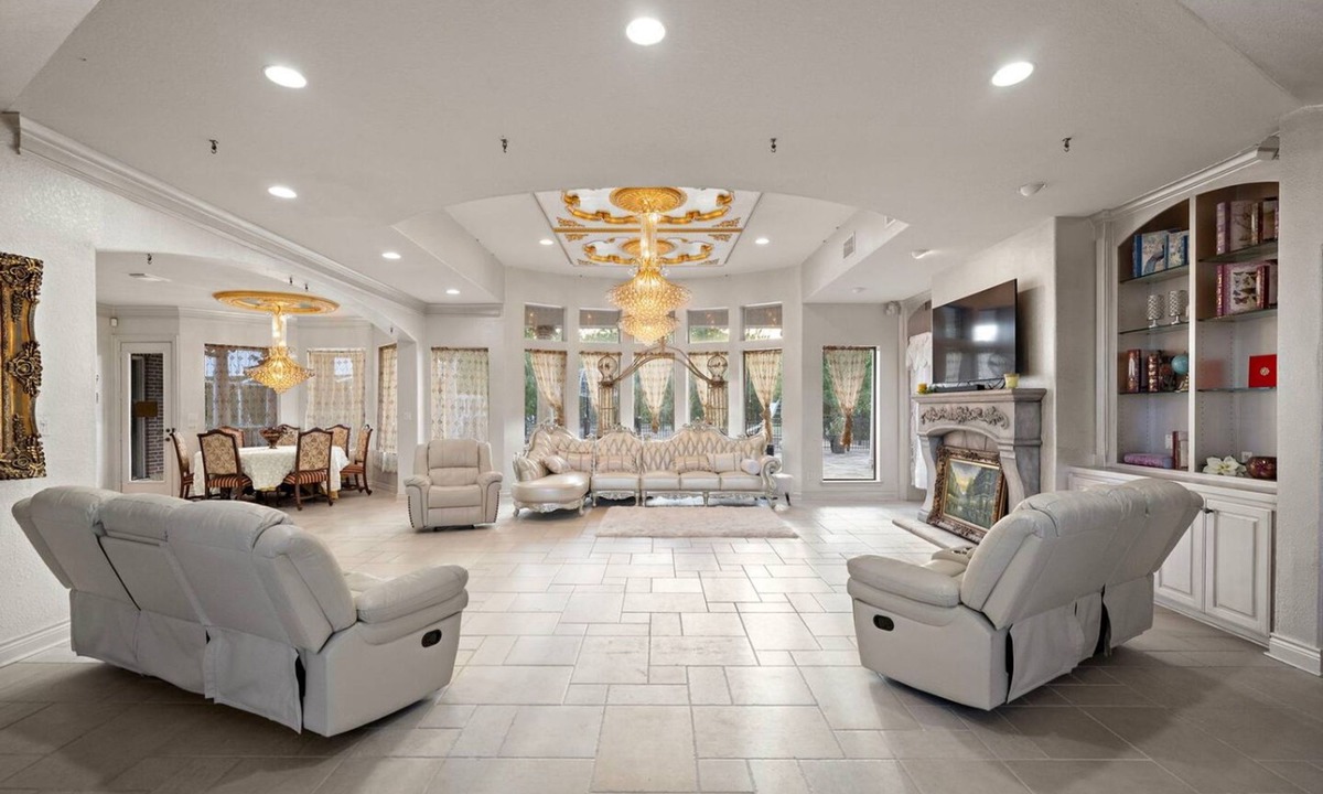 Dickinson Villa | Private Mansion Retreat Basketball Court and More