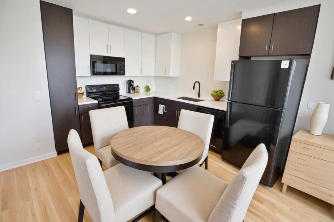 Little Tokyo Apartment | Downtown Los Angeles Modern Apartments