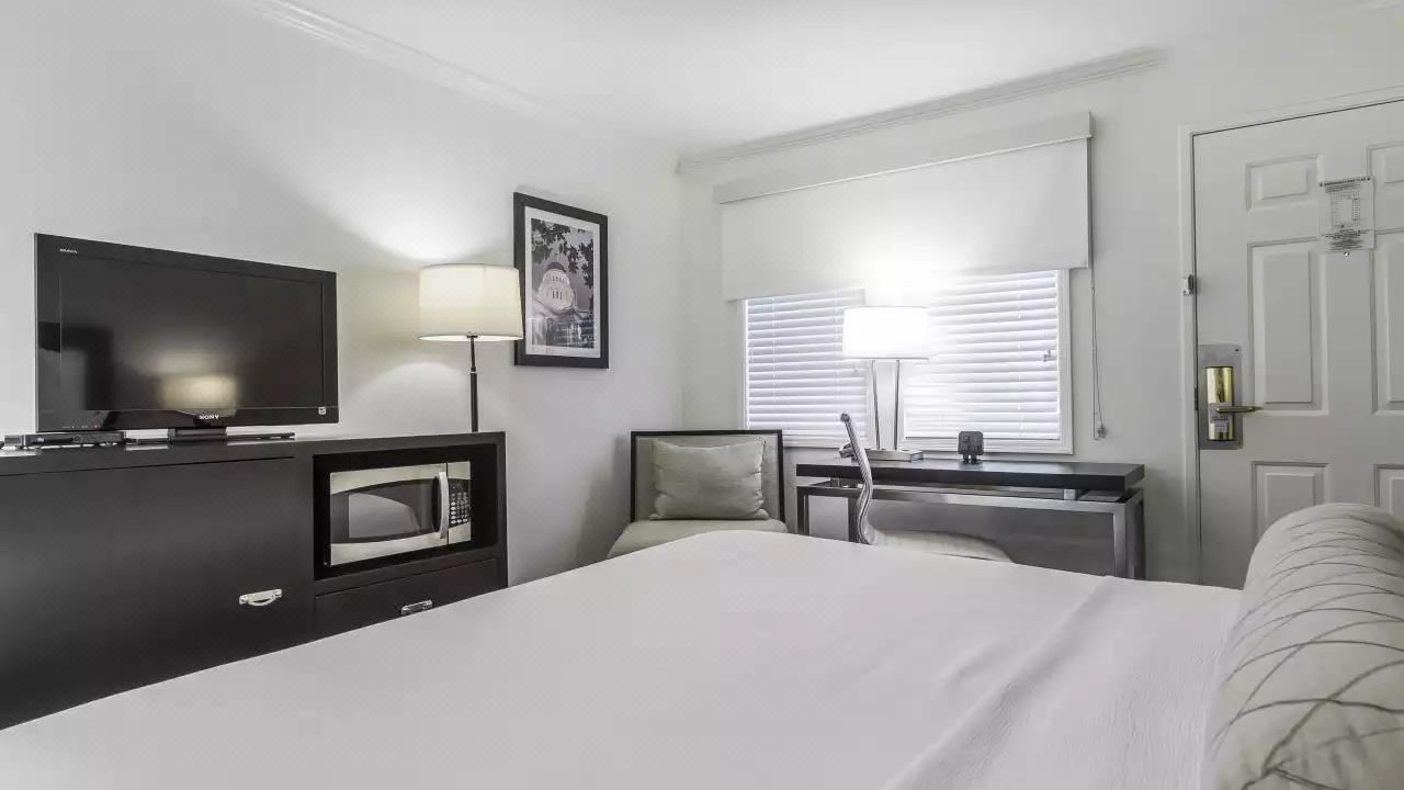 Photo of Bedroom in Downtown Sacramento