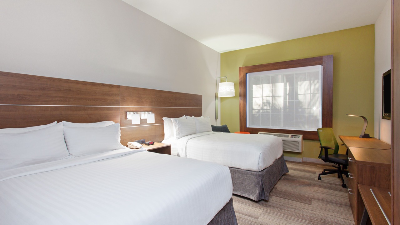 Photo of Bedroom in Corona