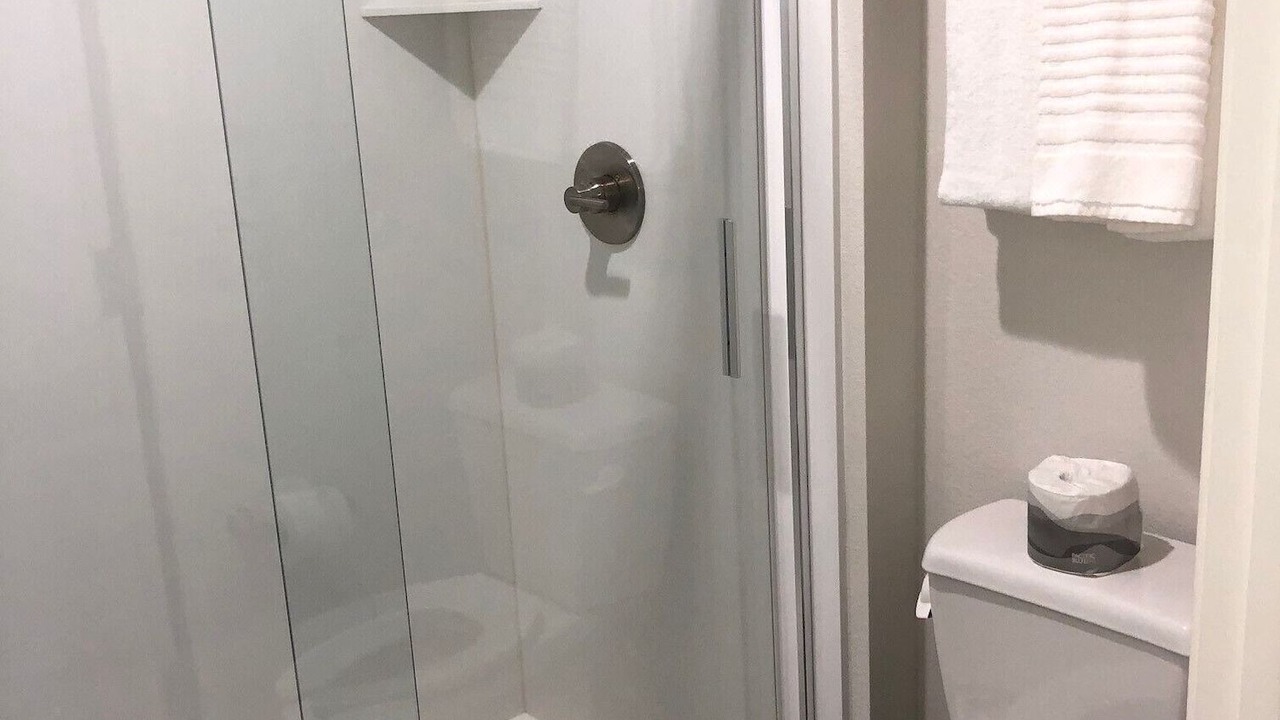 Photo of Bathroom in Tulare