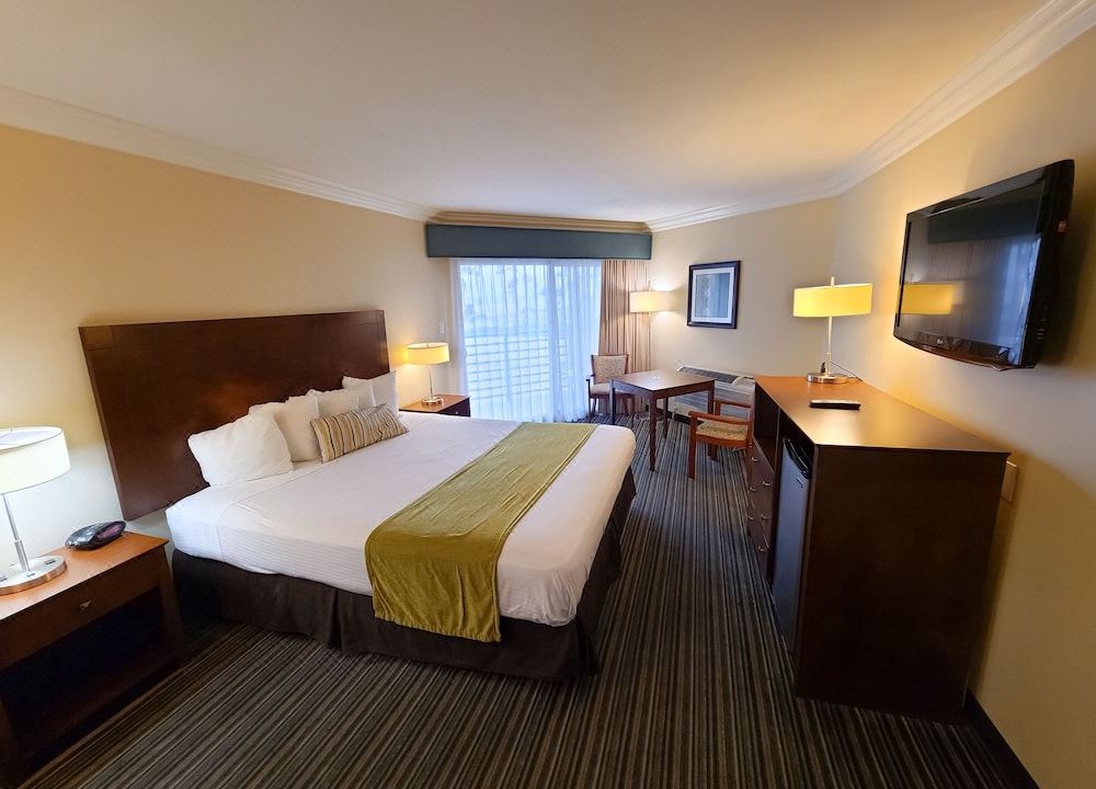 Photo of Bedroom in Huntington Beach