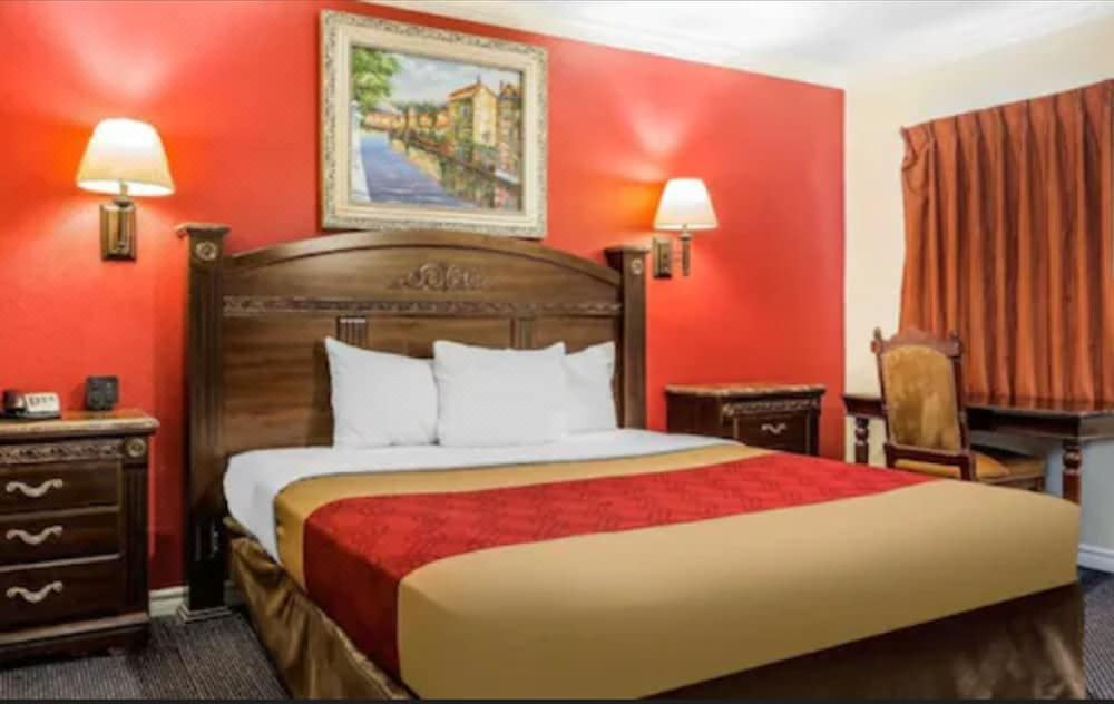 Photo of Bedroom in Circle Area