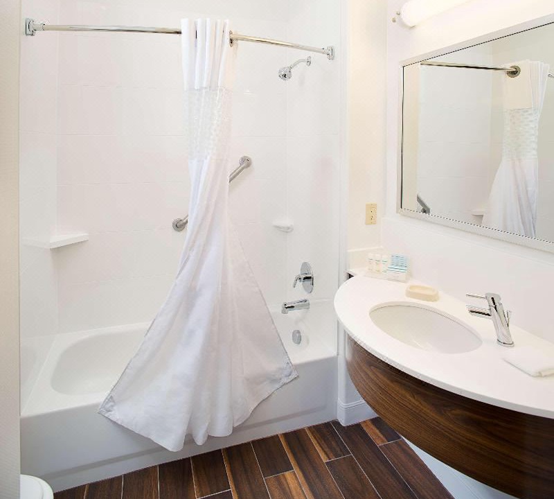 Photo of Bathroom in Palmdale