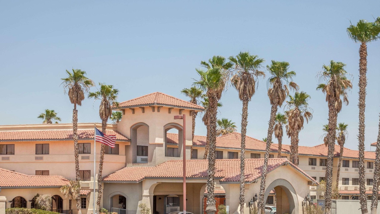 Photo of Buildings in Barstow