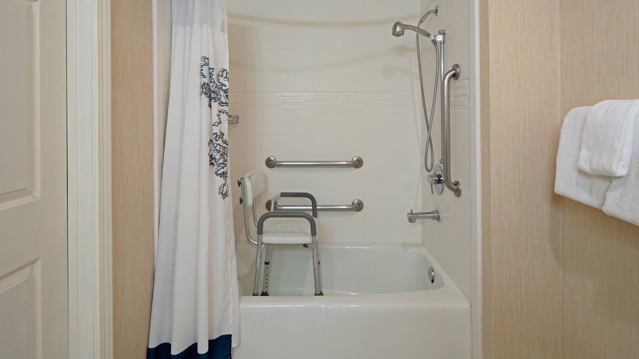 Photo of Bathroom in Oxnard