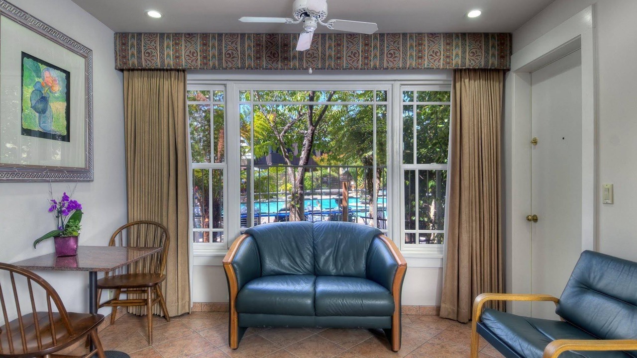 Photo of Livingroom in Palo Alto