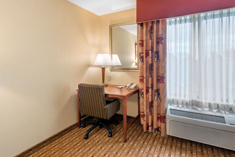 Photo of Bedroom in Pacific