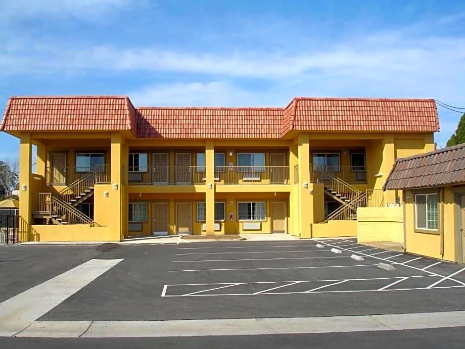 Photo of Buildings in Clovis