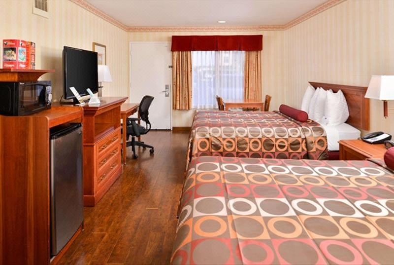 Photo of Bedroom in Anaheim Resort