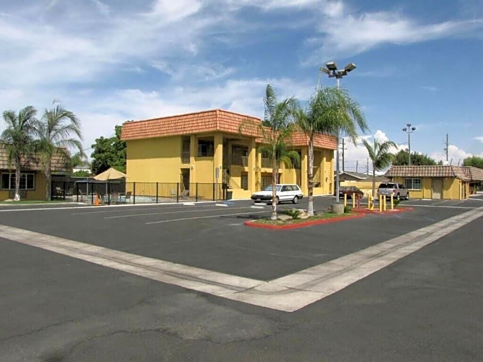 Photo of Buildings in Clovis