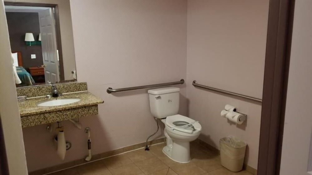 Photo of Bathroom in Little Armenia