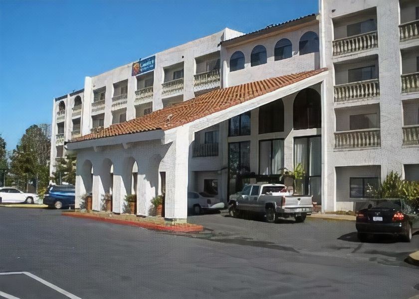Photo of Buildings in Newark