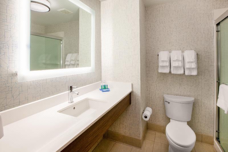 Photo of Bathroom in Raisin
