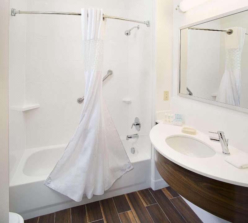 Photo of Bathroom in Palmdale