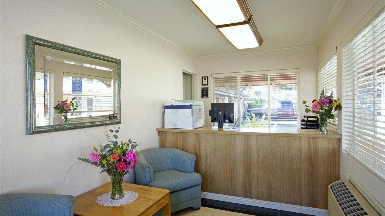 Photo of Livingroom in Palo Alto