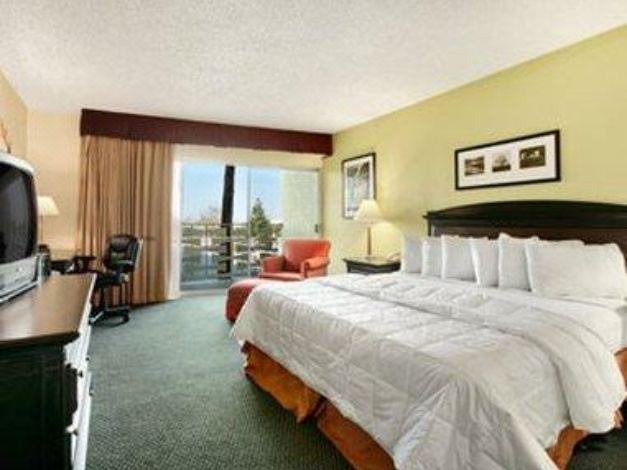 Photo of Bedroom in Arden-Arcade
