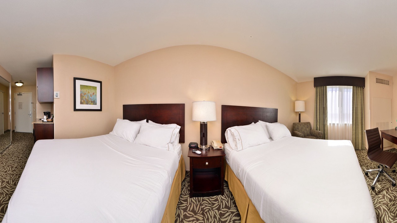 Photo of Bedroom in Raisin