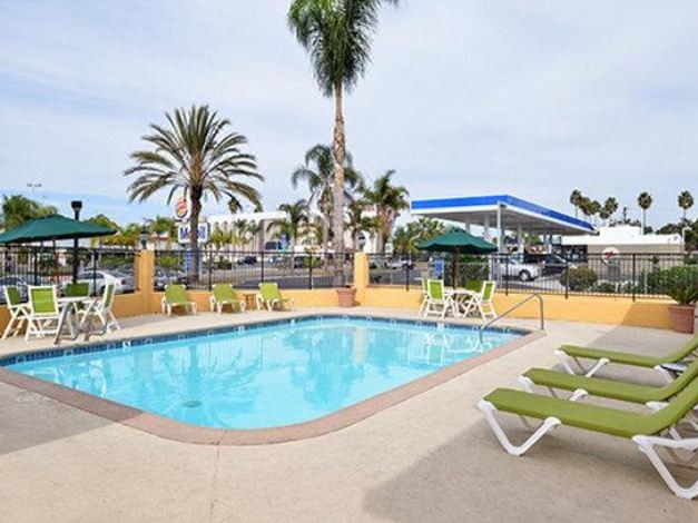 Photo of Outdoor in Loma Alta