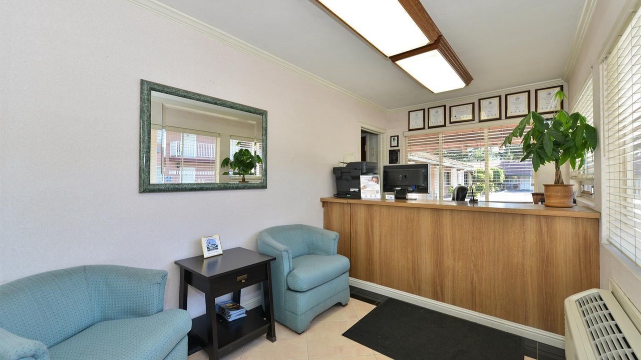 Photo of Livingroom in Palo Alto
