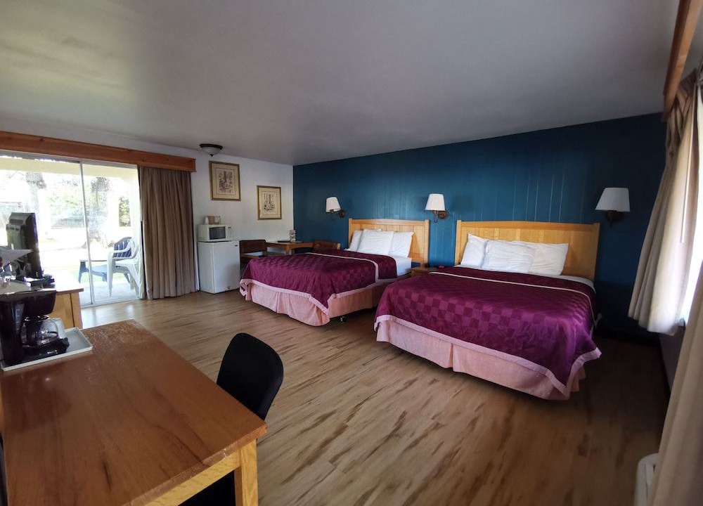 Photo of Bedroom in Lakeport