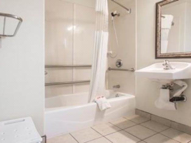 Photo of Bathroom in Circle Area