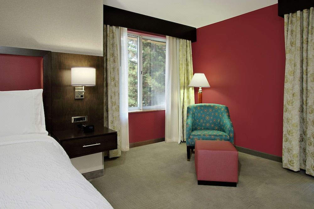 Photo of Bedroom in Santa Rosa