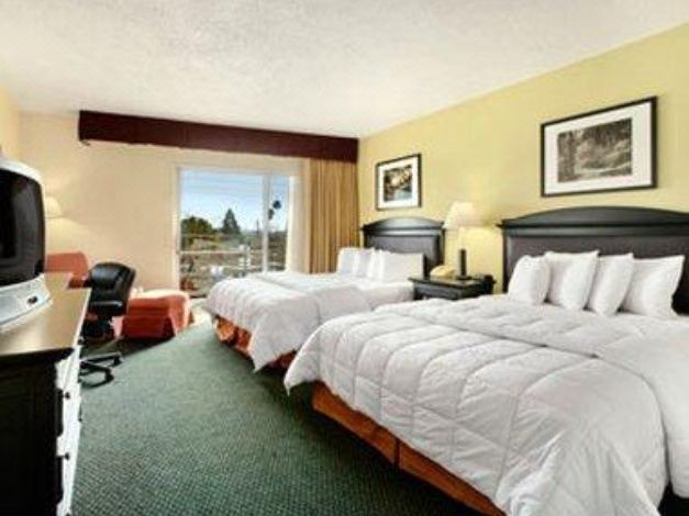 Photo of Bedroom in Arden-Arcade