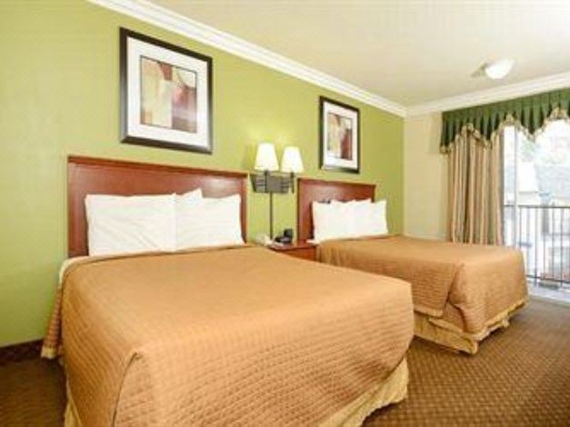 Photo of Bedroom in Canyon Lake